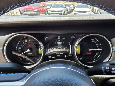 Used 2023 Jeep Wrangler Unlimited Rubicon 4xe AWD/4WD image 14