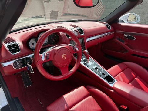 Certified 2015 Porsche Boxster GTS RWD image 12