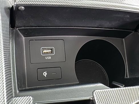 Used 2023 Hyundai Santa Fe Limited image 28