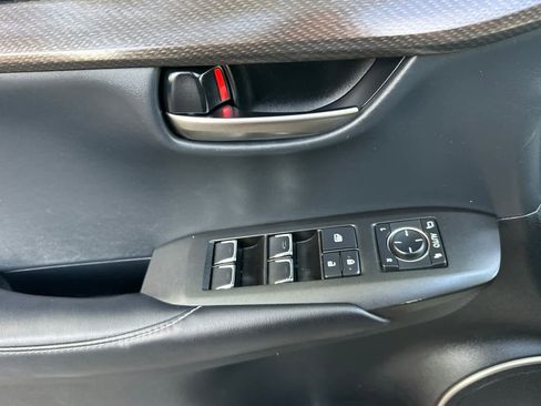 Used 2018 Lexus NX 300h AWD image 12