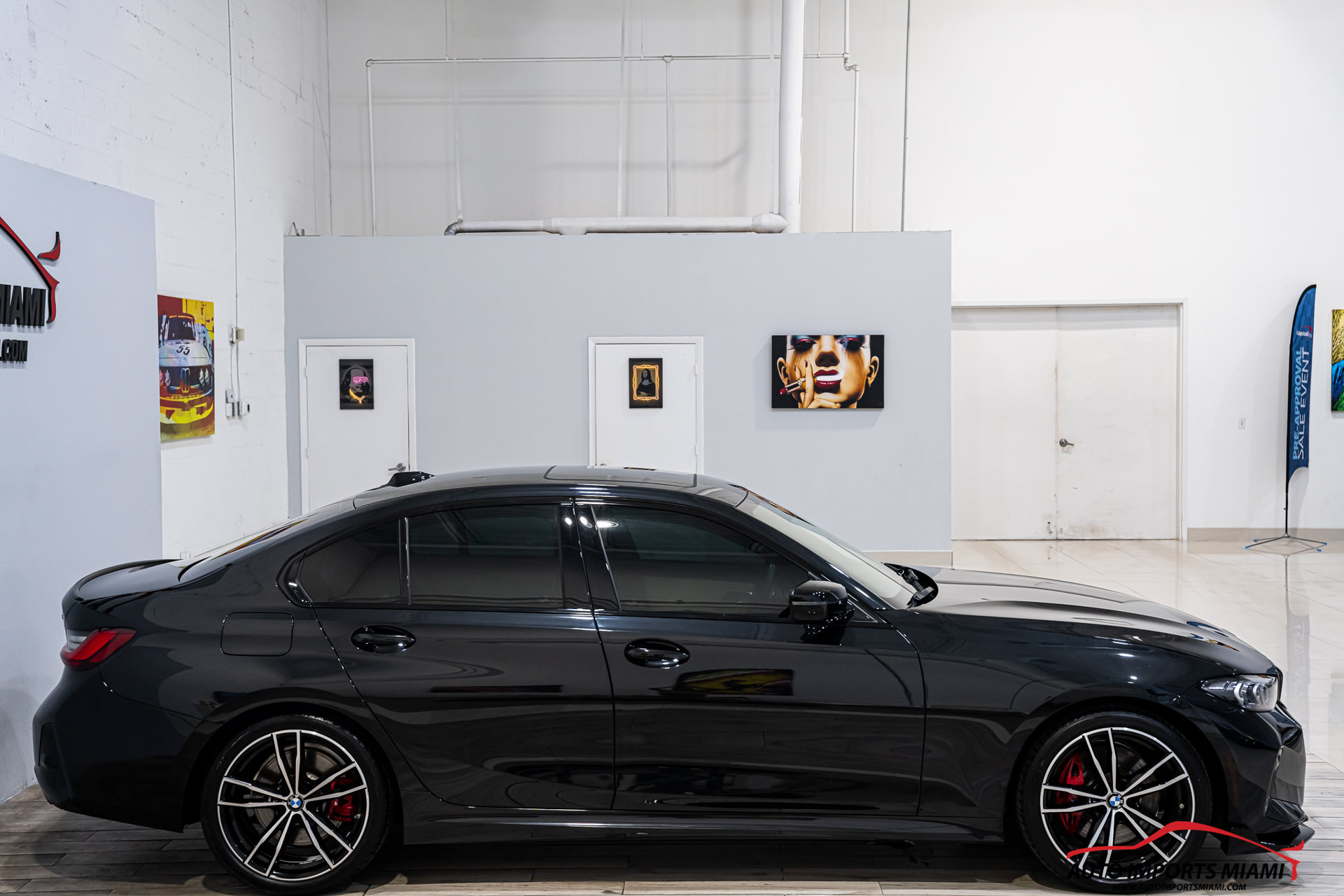Used 2023 BMW 330i Sedan w/ M Sport Package RWD image 26
