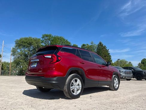 Used 2023 GMC Terrain SLE w/ Driver Convenience Package AWD/4WD image 7
