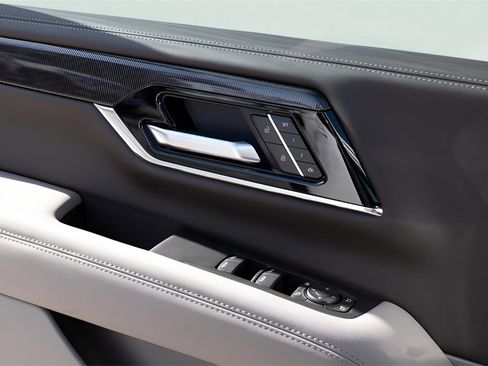 New 2026 GMC Yukon Elevation image 20