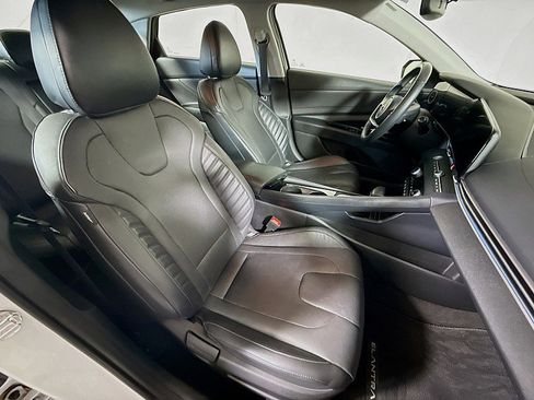 Used 2023 Hyundai Elantra Limited w/ Cargo Package FWD image 29