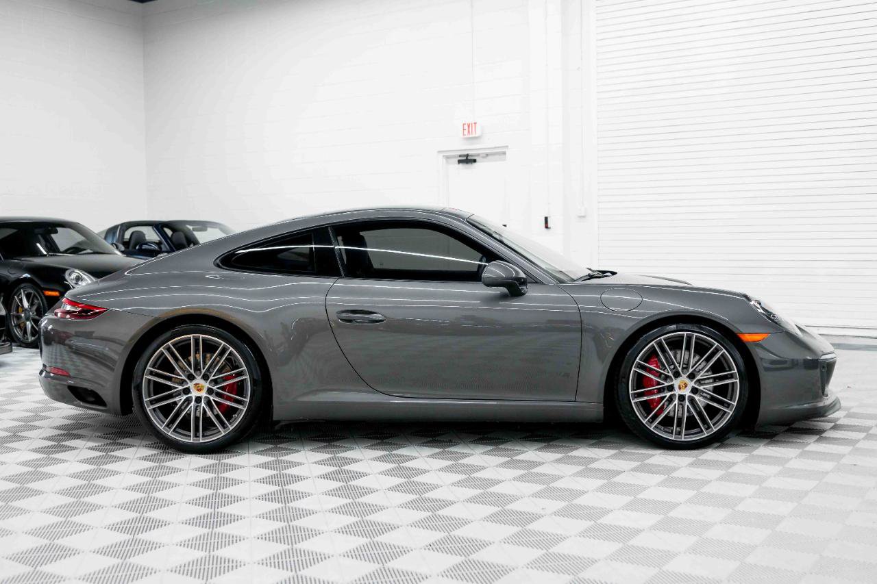 Used 2018 Porsche 911 Carrera S RWD image 6