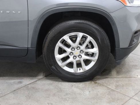 Used 2021 Chevrolet Traverse LS image 46