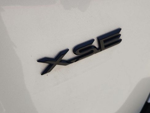 Used 2026 Toyota RAV4 XSE w/ Weather Package AWD/4WD image 32
