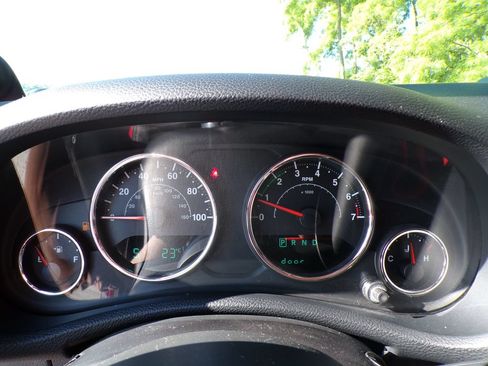 Used 2014 Jeep Wrangler Unlimited Sahara w/ Trailer Tow Group AWD/4WD image 23