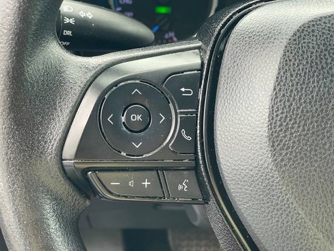Used 2019 Toyota RAV4 LE w/ Carpet Mat Package AWD/4WD image 15