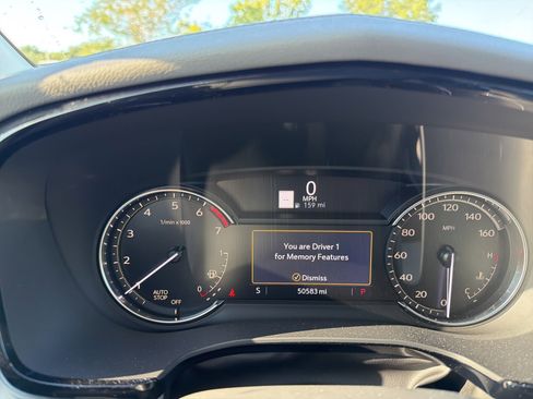 Used 2023 Cadillac XT5 Premium Luxury FWD image 7