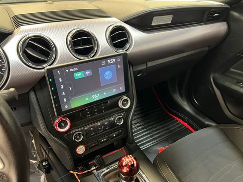 Used 2017 Ford Mustang GT RWD image 21