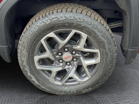 New 2026 GMC Sierra 1500 SLT w/ SLT Premium Plus Package image 31