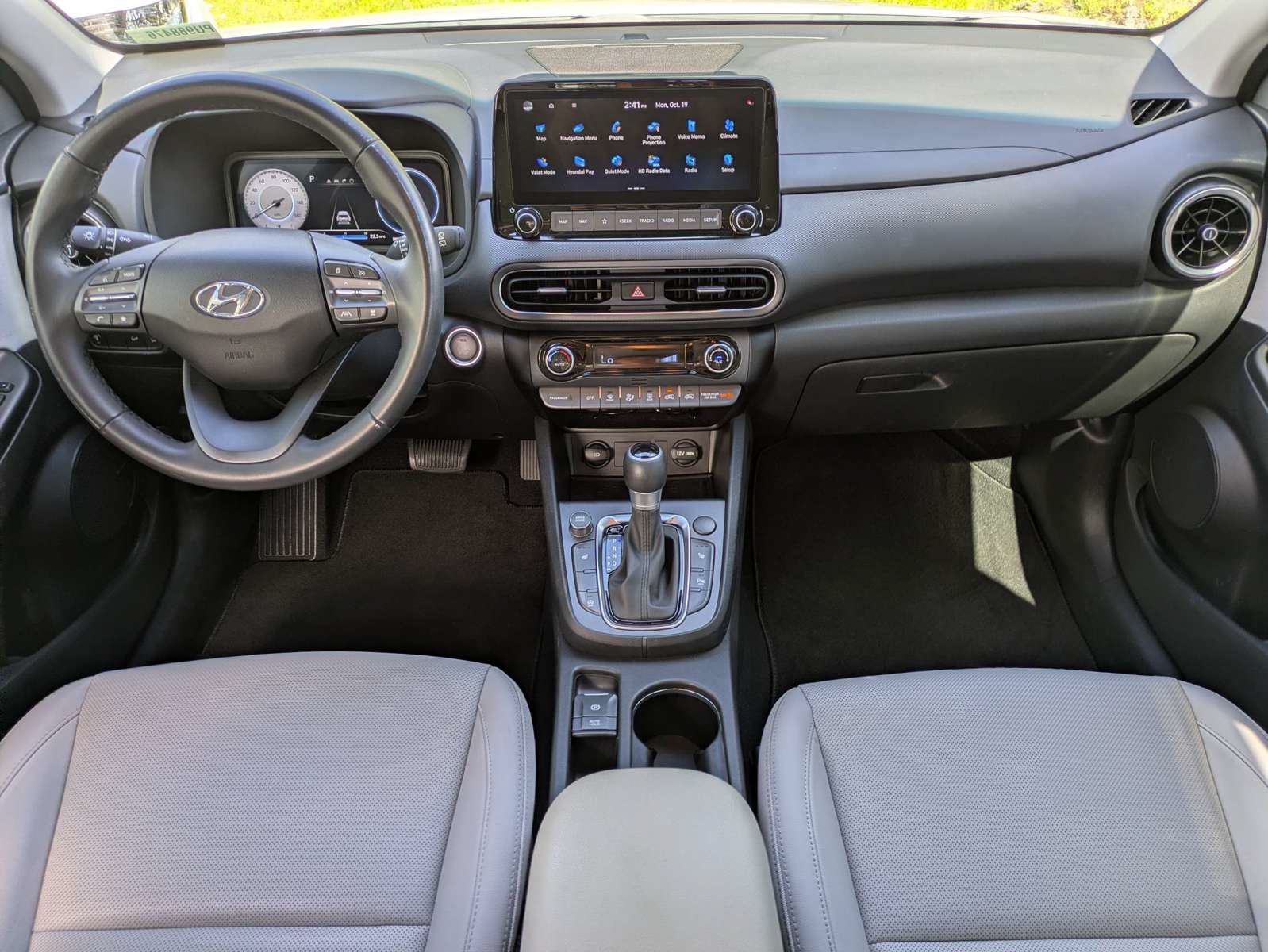 Used 2023 Hyundai Kona Limited FWD image 12