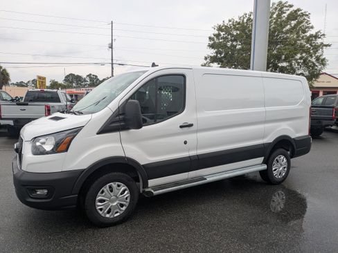 Used 2025 Ford Transit 250 Low Roof w/ Exterior Upgrade Package RWD image 8