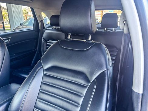 Used 2024 Ford Edge SEL image 25