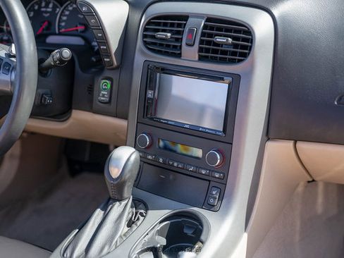 Used 2007 Chevrolet Corvette Convertible w/ Preferred Equipment Group image 33