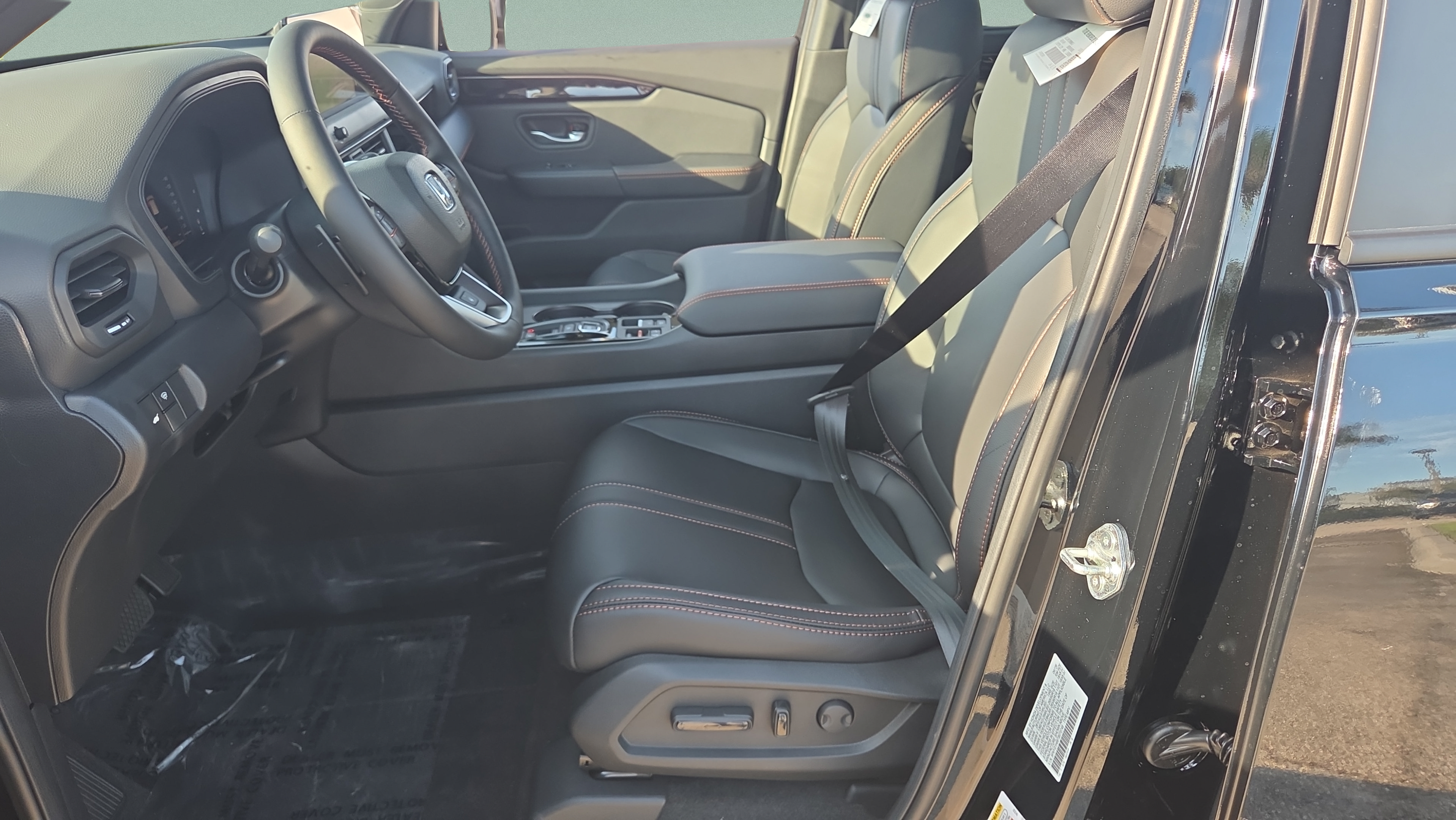 New 2026 Honda Pilot TrailSport image 9