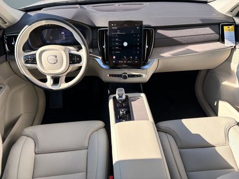 New 2026 Volvo XC90 B6 Ultra image 17