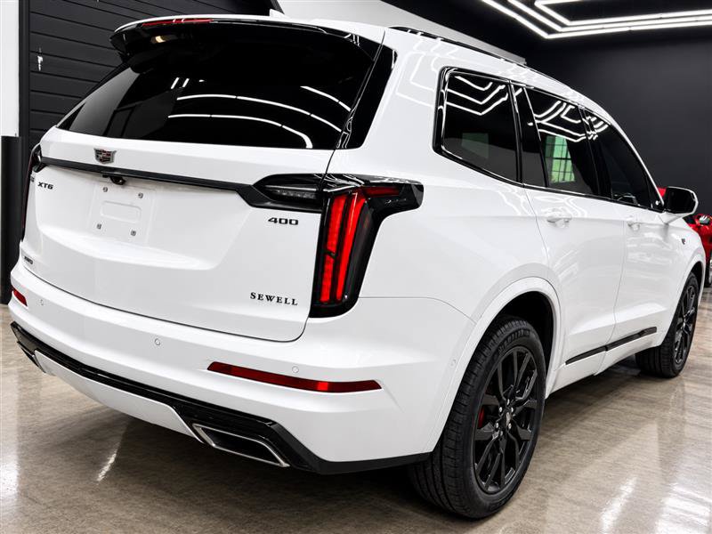 Used 2023 Cadillac XT6 Sport w/ Technology Package AWD/4WD image 6
