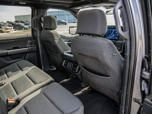 Used 2022 Ford F150 XLT w/ Equipment Group 302A High image 21