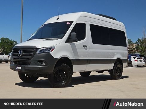 Used 2024 Mercedes-Benz Sprinter 2500 image 1