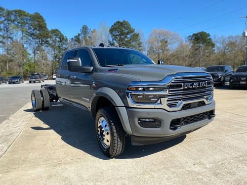 New 2026 RAM 5500 Tradesman w/ Laramie Trim Package image 4