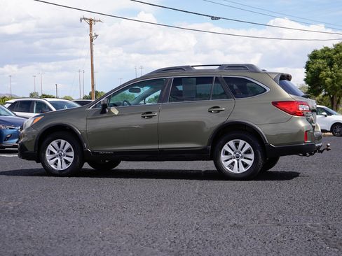 Used 2015 Subaru Outback 2.5i Premium AWD/4WD image 8