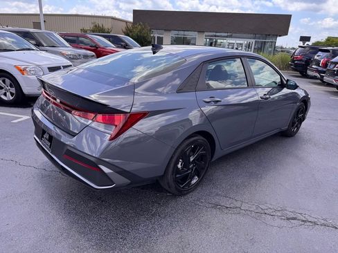 Used 2026 Hyundai Elantra Sport FWD image 5