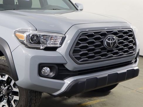 Used 2021 Toyota Tacoma TRD Off-Road image 45