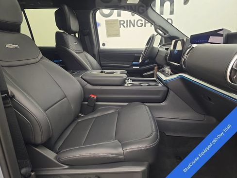 New 2026 Ford Expedition Platinum w/ Stealth Appearance Package AWD/4WD image 10