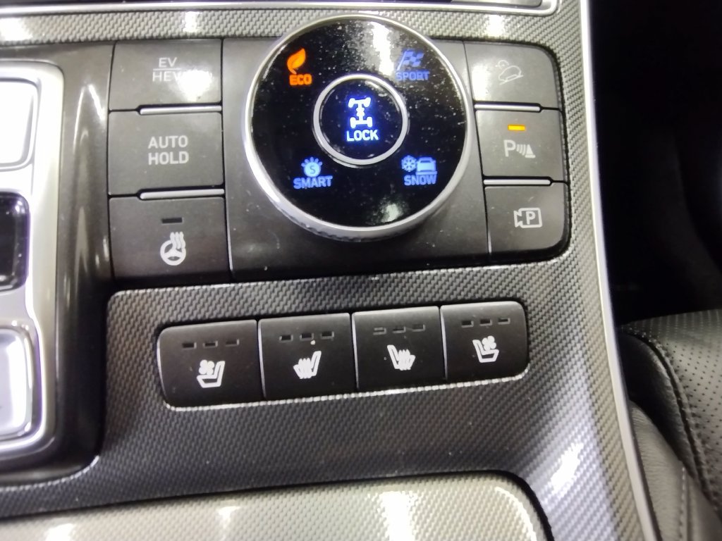 Certified 2023 Hyundai Santa Fe Limited AWD/4WD image 41