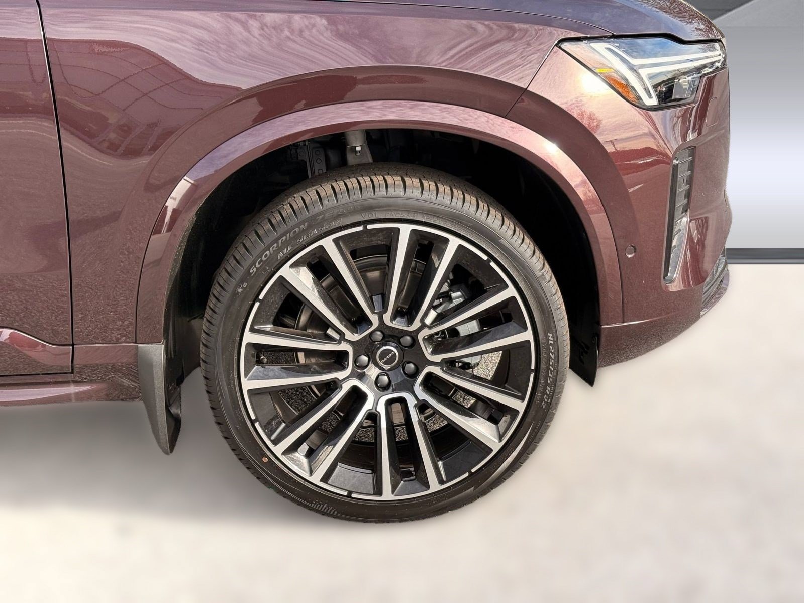 Certified 2026 Volvo XC90 B6 Ultra w/ Protection Package AWD/4WD image 11