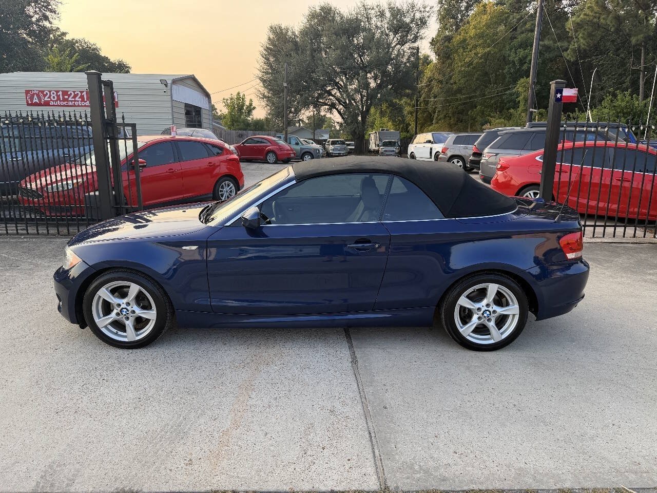 Used 2013 BMW 128i Convertible RWD image 9