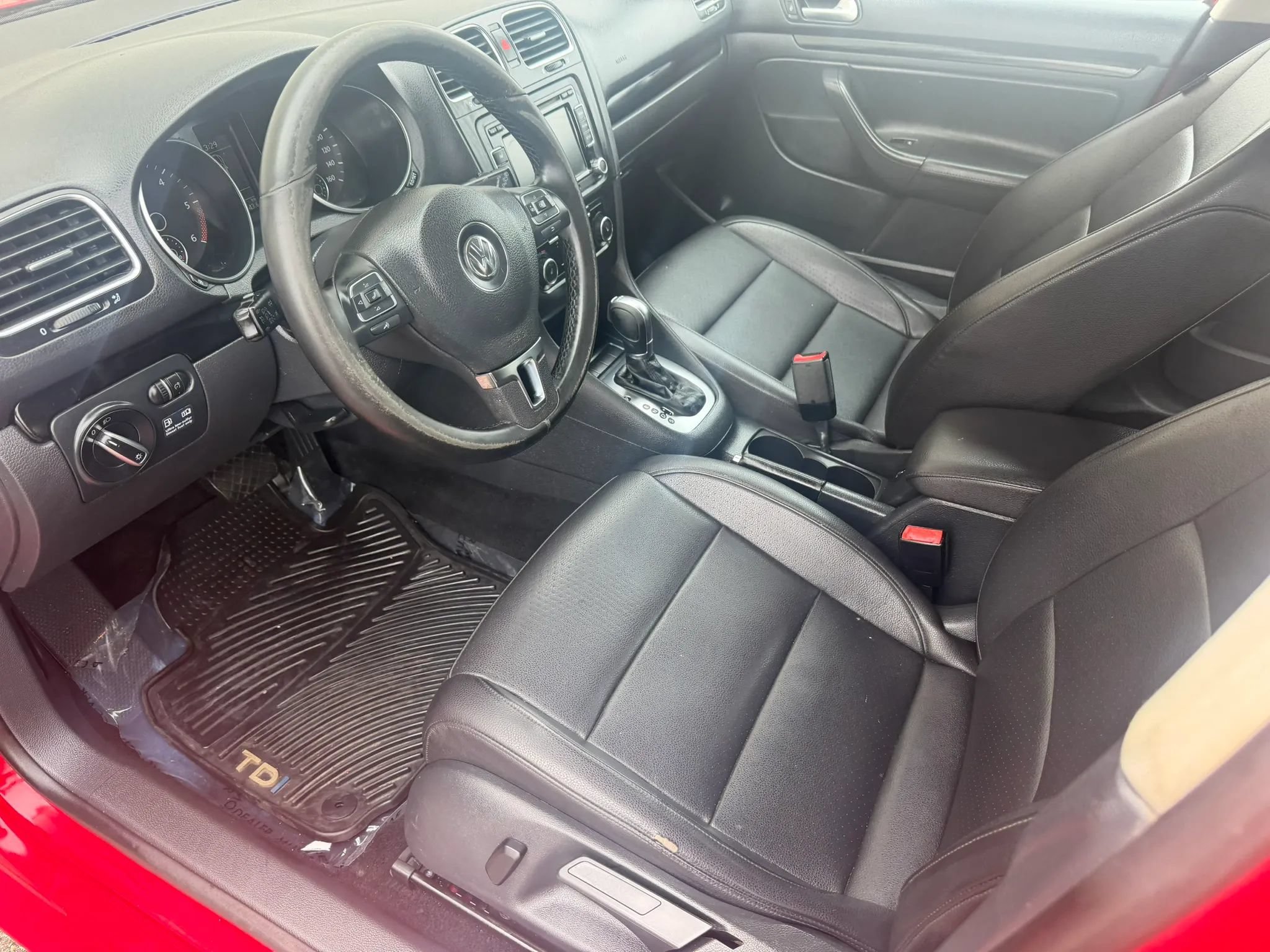 Used 2012 Volkswagen Jetta TDI FWD image 9