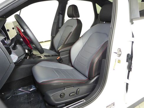 Used 2025 Volkswagen Jetta GLI Autobahn image 22