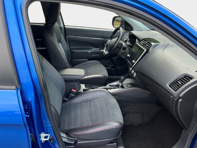 Used 2024 Mitsubishi Outlander Sport SE AWD/4WD image 16