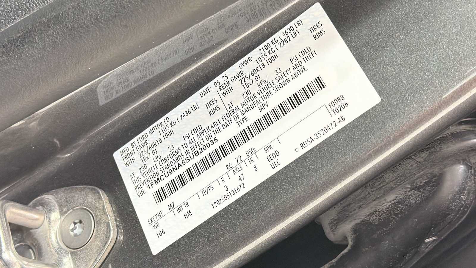 Used 2025 Ford Escape ST-Line Select AWD/4WD image 11