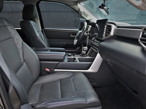 Used 2022 Toyota Tundra Limited RWD image 16