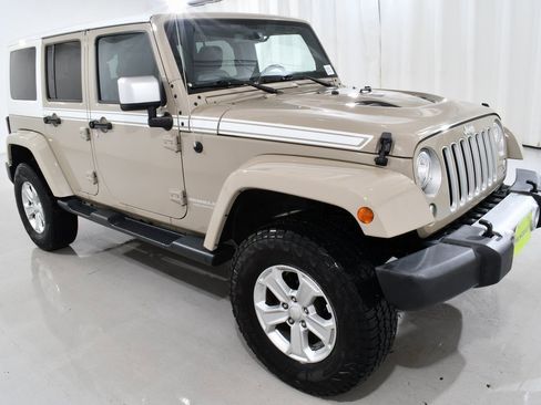 Used 2017 Jeep Wrangler Unlimited Sahara w/ Quick Order Package 24E Chief image 5