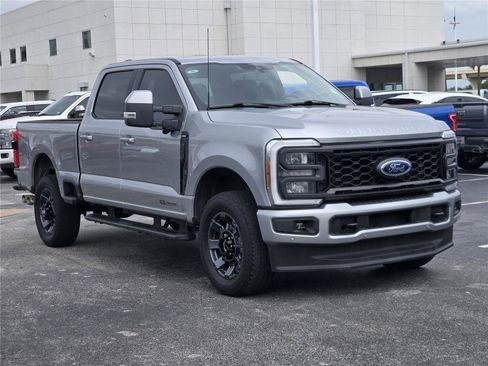 Certified 2023 Ford F250 Lariat w/ Lariat Ultimate Package AWD/4WD image 3