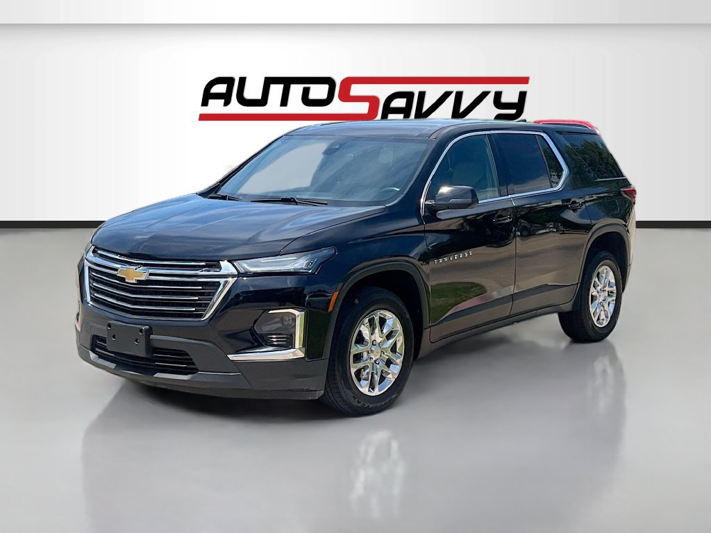 Used 2023 Chevrolet Traverse LS FWD image 3