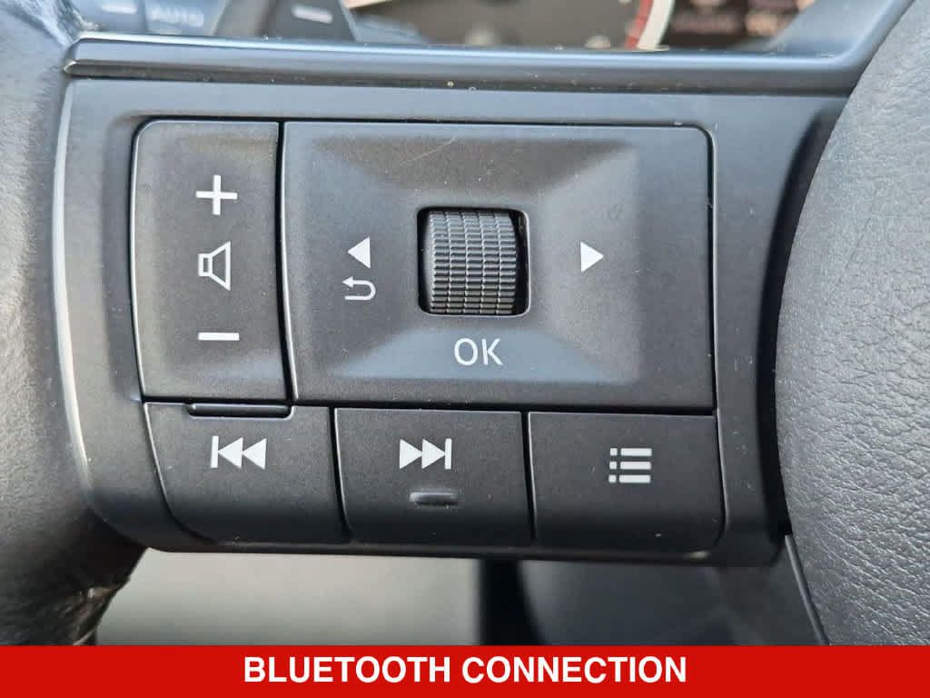 Used 2024 Nissan Pathfinder SV AWD/4WD image 23