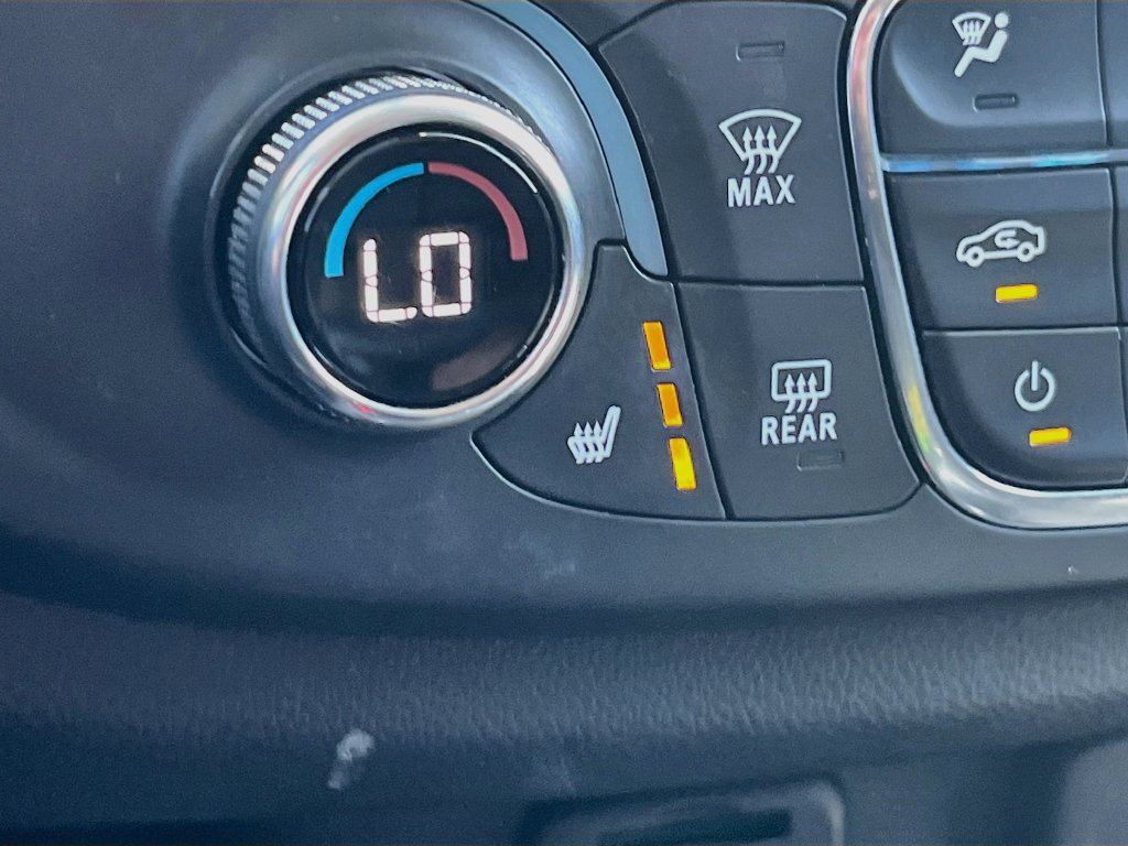 Used 2021 Chevrolet Traverse RS FWD image 20