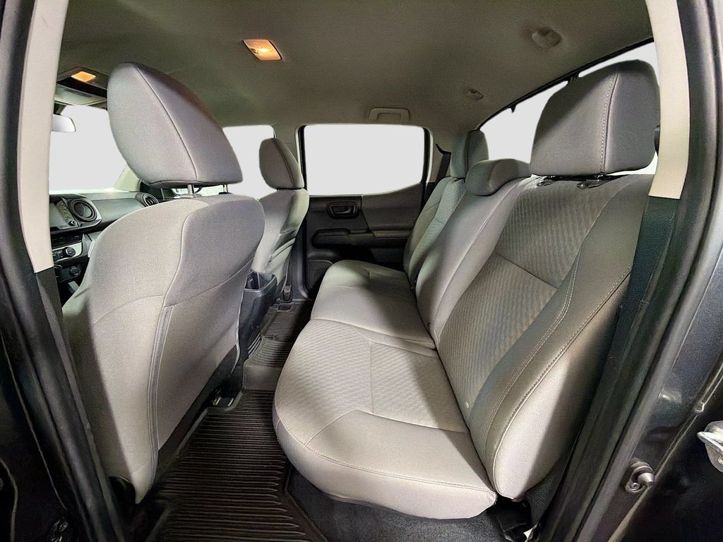 Used 2023 Toyota Tacoma SR AWD/4WD image 23