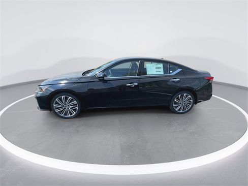New 2025 Nissan Altima 2.5 SL image 5