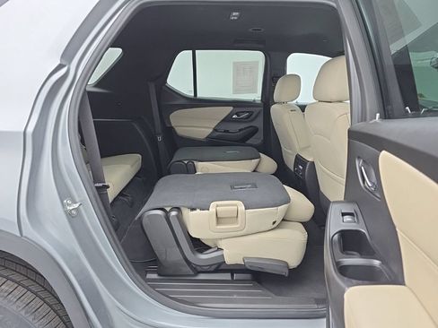 Used 2023 Chevrolet Traverse LT AWD/4WD image 50