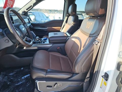 Used 2025 Ford F150 King Ranch w/ FX4 Off-Road Package image 13