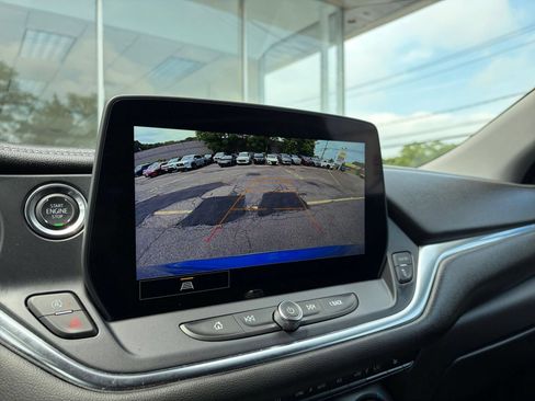 Used 2025 Chevrolet Blazer LT FWD image 24
