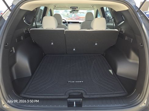 Certified 2026 Hyundai Tucson SE FWD image 19