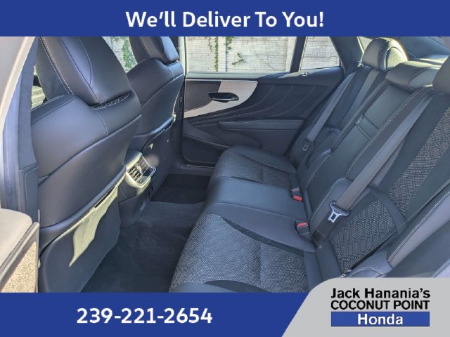 Used 2018 Lexus LS 500 F Sport w/ Accessory Package (Z2) RWD image 17